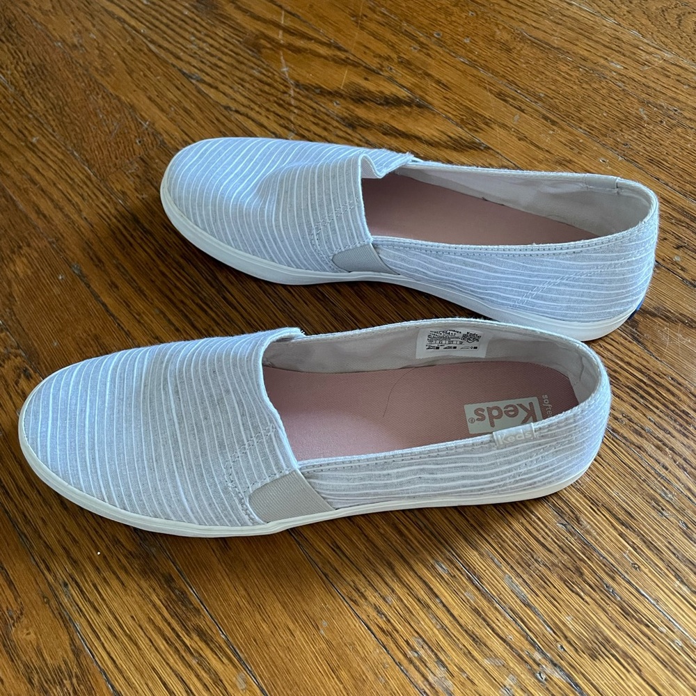 Keds Slip-on Shoes: light gray with thin white stripes - Picture 10 of 11